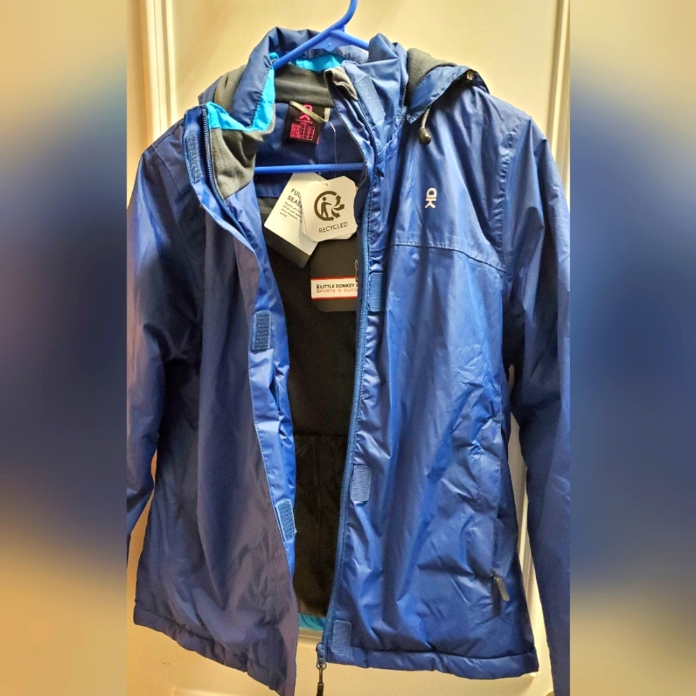 Womens all weather hiking jacket Little donkey andy size  xs 4/ 6